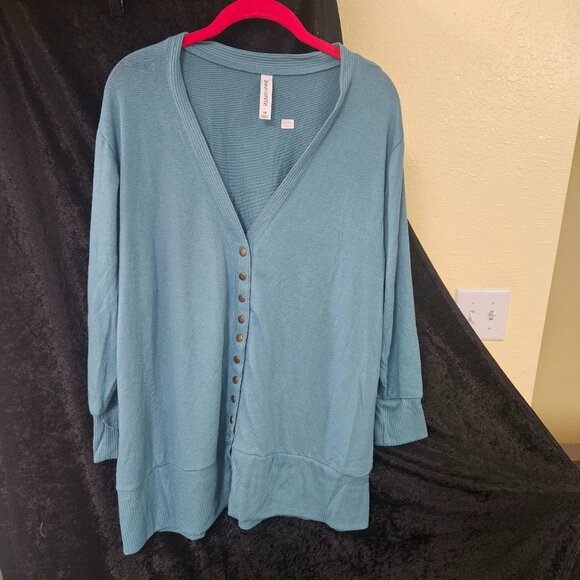 Zenana Outfitters Sweaters - Zenana Outfitters 3X Long Sleeve Snap Front closure cozy sweater, aqua.